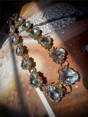 Feed Me Gems Diamond
Aphrodite Necklace
